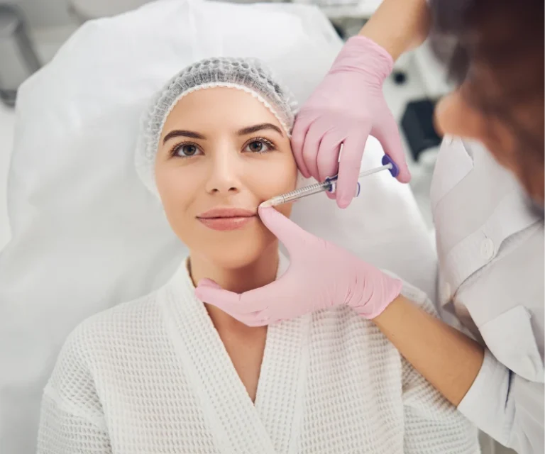 INYECTABLES COSMÉTICOS (¡NUESTRA ESPECIALIDAD!)